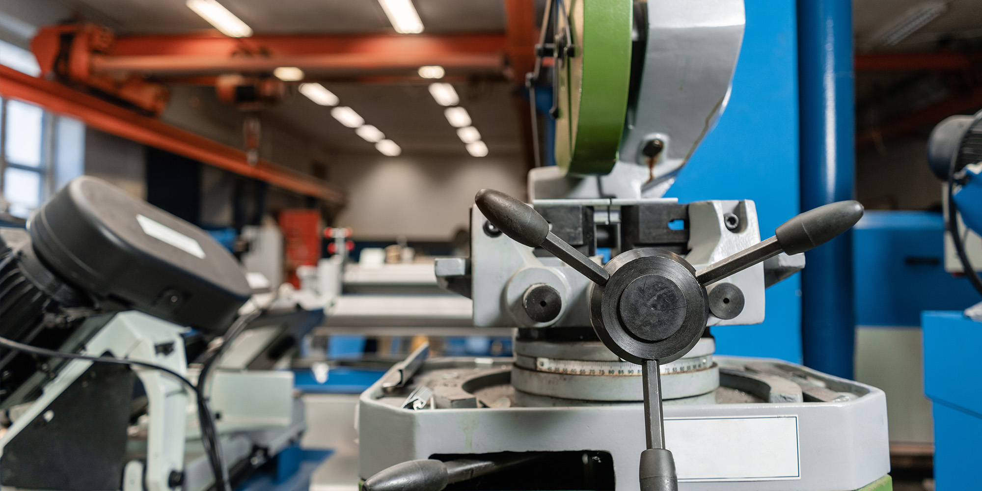 Manufacturing industrial lending services from Oakmont Capital Services.